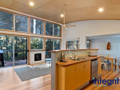 1a Elizabeth Drive, Vincentia