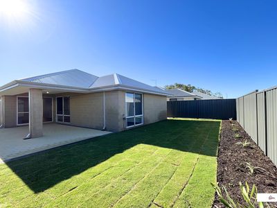 3 Kenton Way, Ravenswood