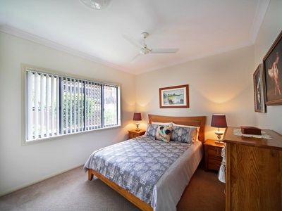 19 Montgomery Close, Atherton