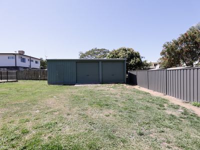 28 De Castella Drive, Moranbah