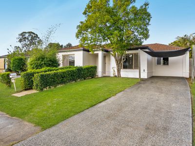 16 School Road, Wynnum West