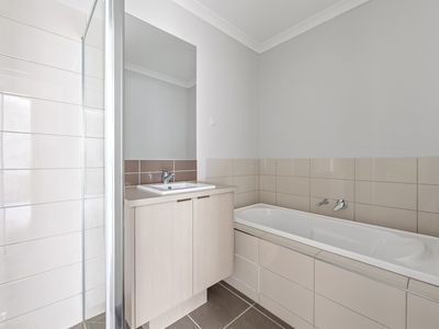 19  Benson Drive , Werribee