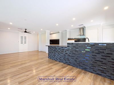 92 Balladong Loop, Carramar