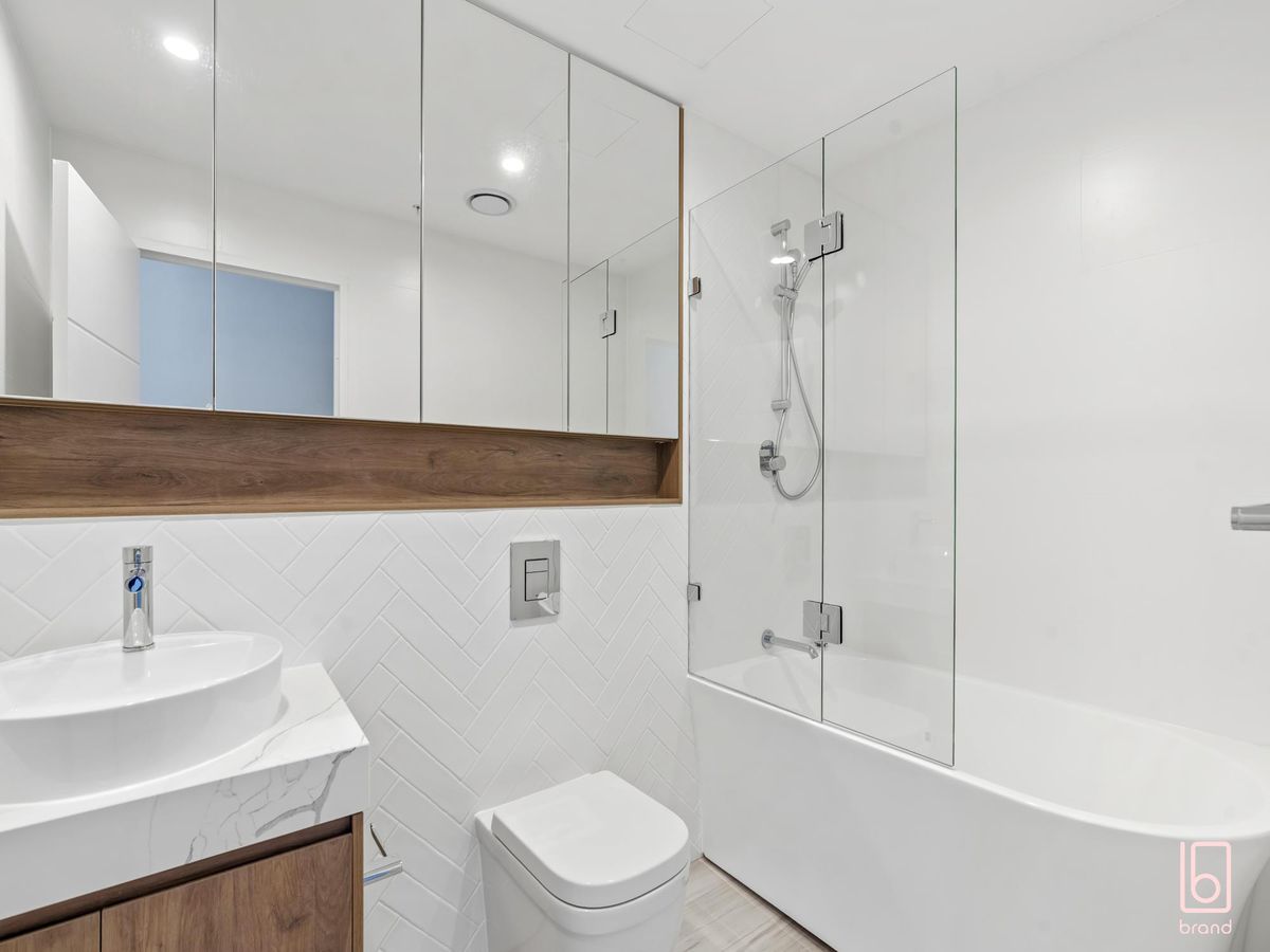 1608 / 108 Donnison Street, Gosford