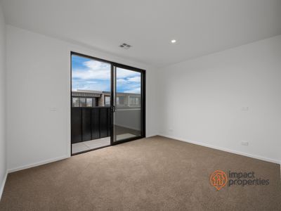 9 / 50 Maymuru Way, Whitlam