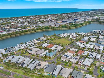 7 Bonaire Court, Kawana Island