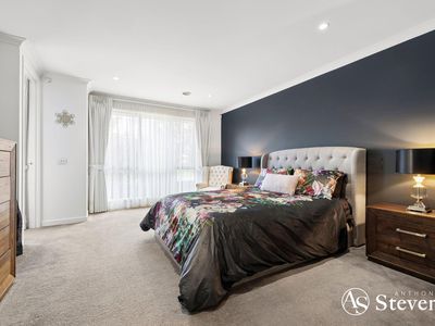 18 Parkside Avenue, Romsey