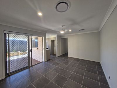 1/48 Harlington Avenue, Farley