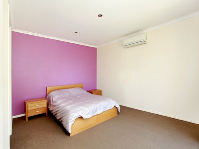 11 Yasmin Crt, Hampton Park