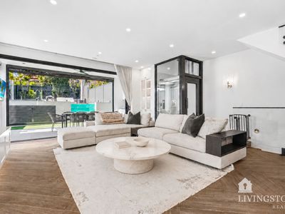 74 Naomi Street South, Winston Hills