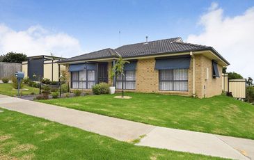34 Silvergum Drive, Pakenham