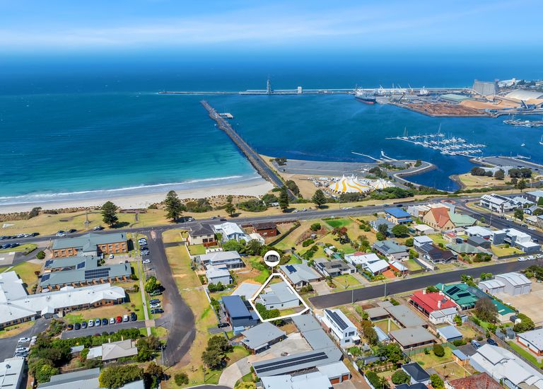 9 Market Court, Portland