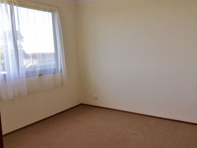 16 Vista Drive, Dolphin Point