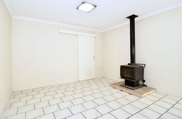 32 Argonaut Avenue , Waikiki