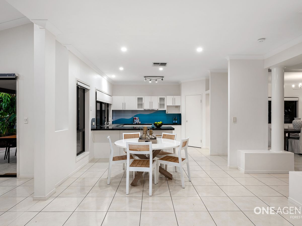 192 Lakeside Avenue, Springfield Lakes