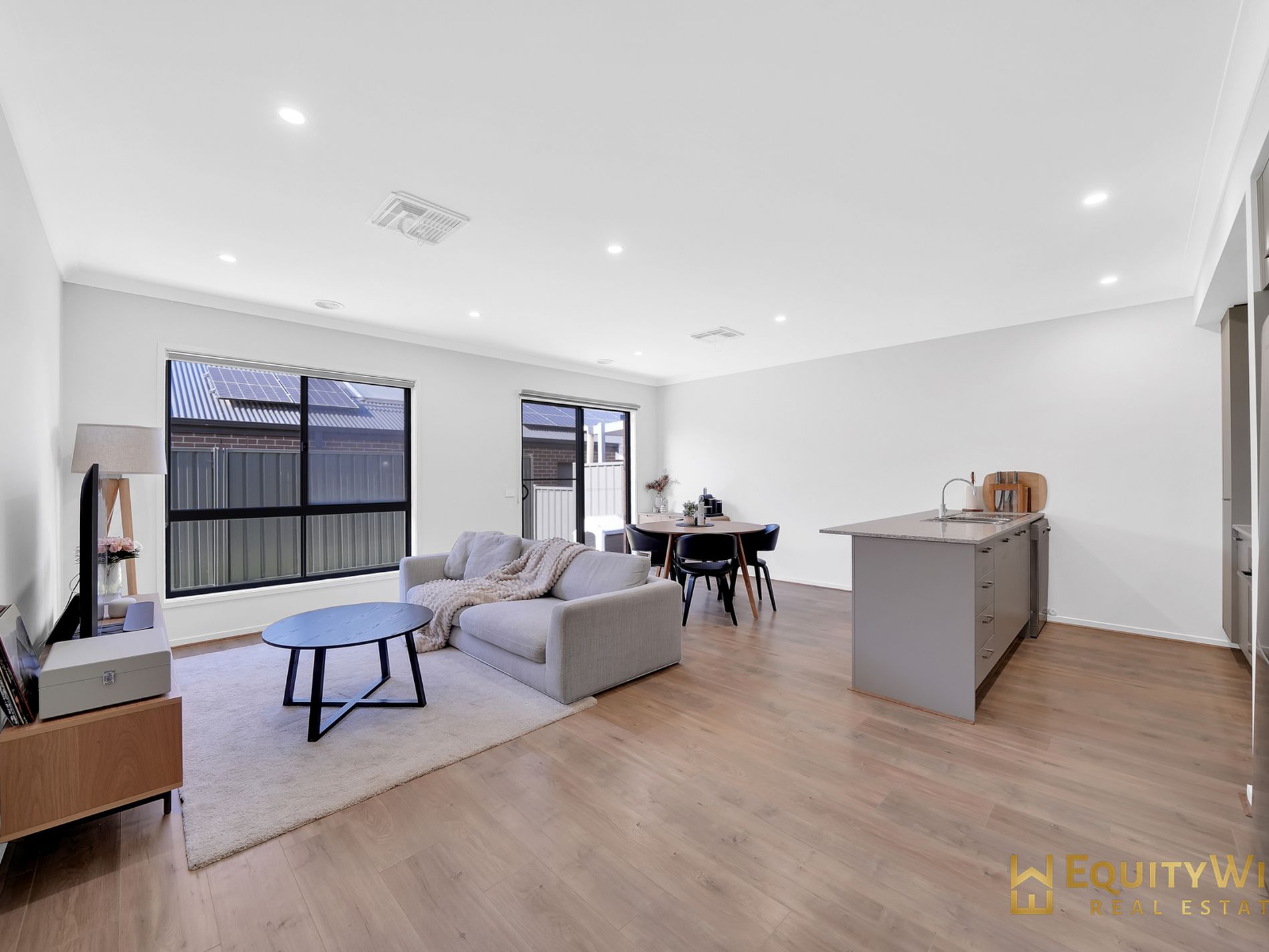 19 Moombil road, Truganina