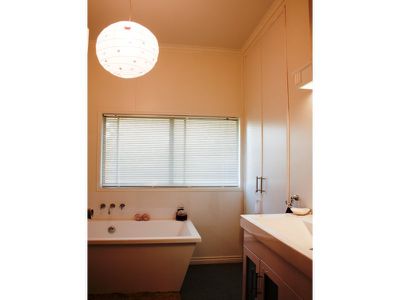 77 Crane street, Longreach
