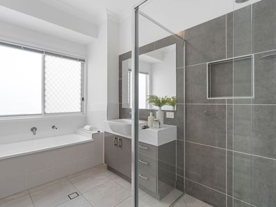 15 Santiago Crescent, Spring Mountain