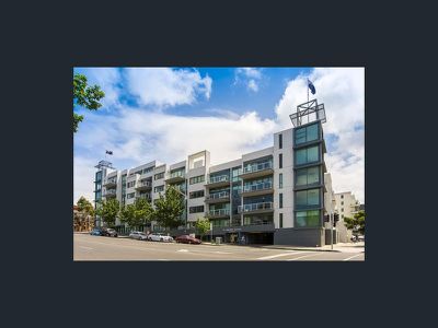 2305 / 2 Yarra Street, Geelong