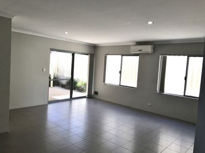 23 Derrington Crescent, Balga