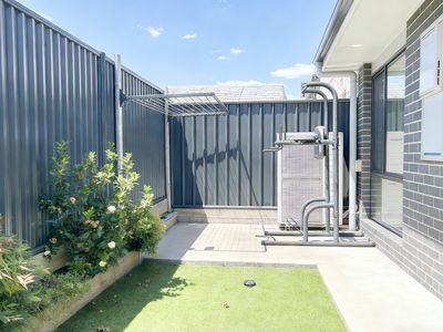 12 Banggu Street, Throsby