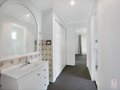4 Birdwood Drive, Blue Haven
