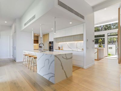 2102 / 13 Lakeview Rise, Noosa Heads