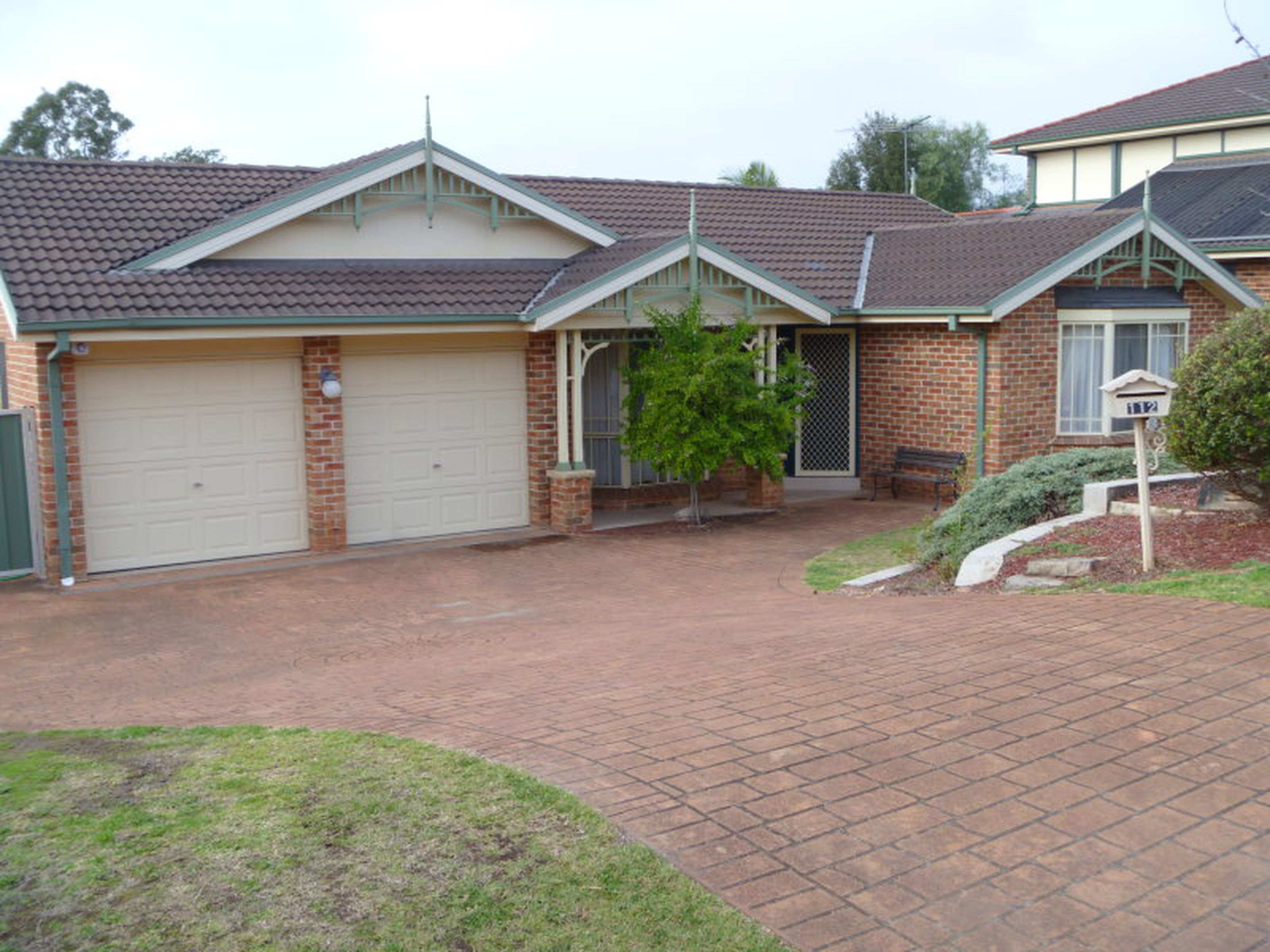 112 Sir John Jamison Drive, GLENMORE PARK