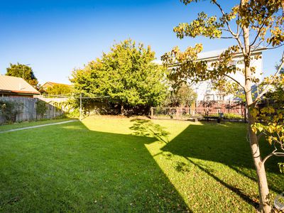 34 Lakeside Drive, Kianga