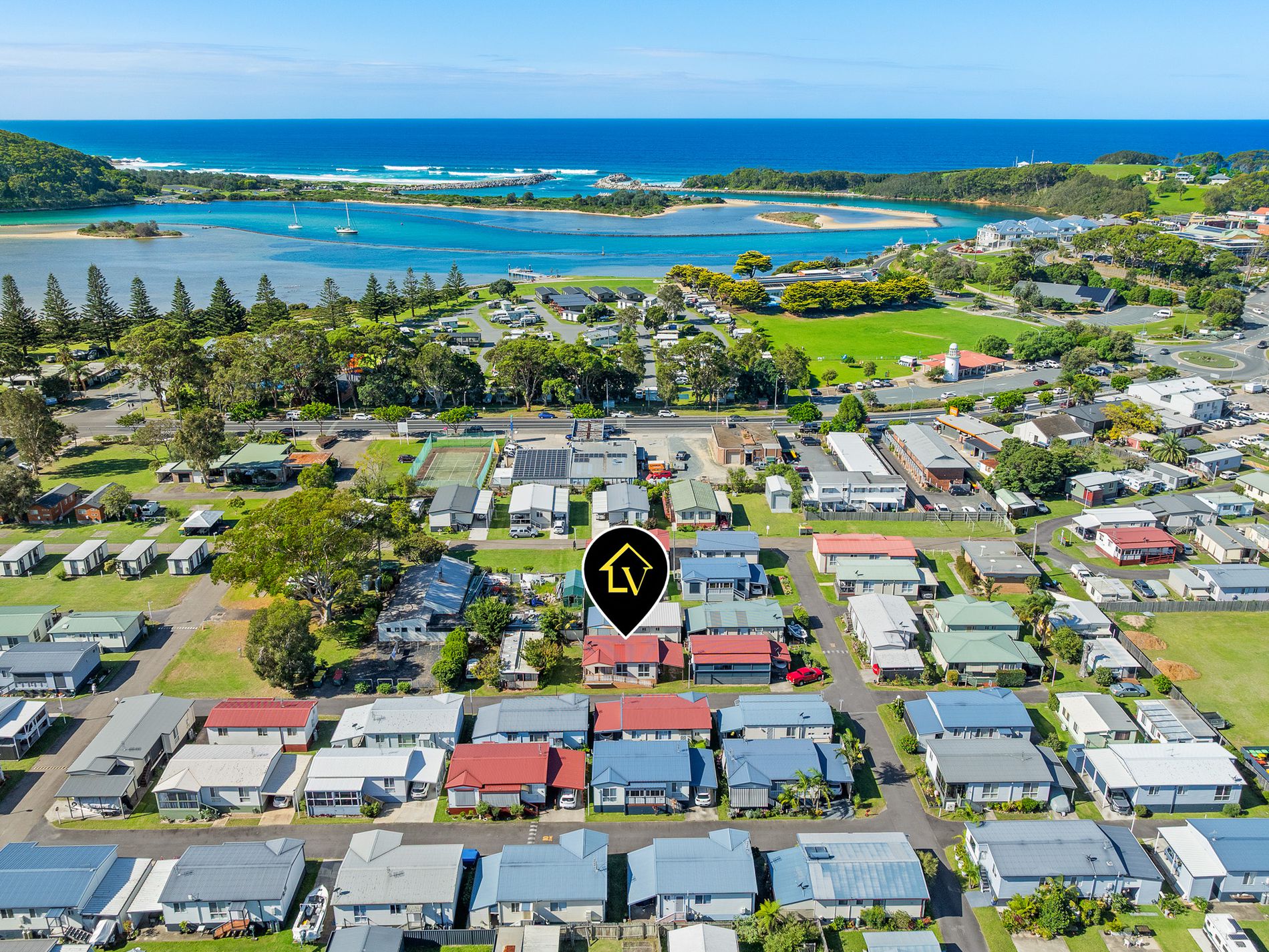 j15 / 48 Princes Highway, Narooma