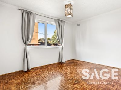 1 / 35 The Avenue, Hurstville