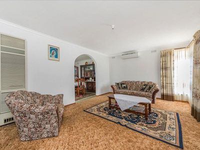 82 Atheldene Drive, St Albans