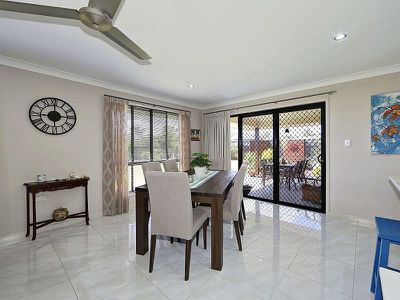 1 Sundew Ct, Woodgate