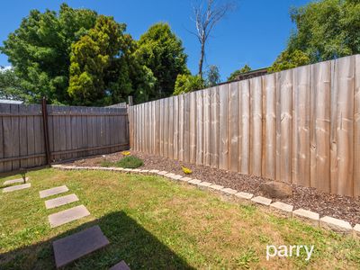 2 / 79 Outram Street, Summerhill