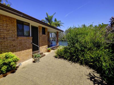 1 Sirius Key, Forster
