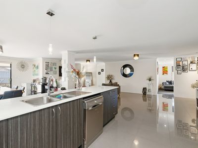 17 Pavonia Parade, Baldivis
