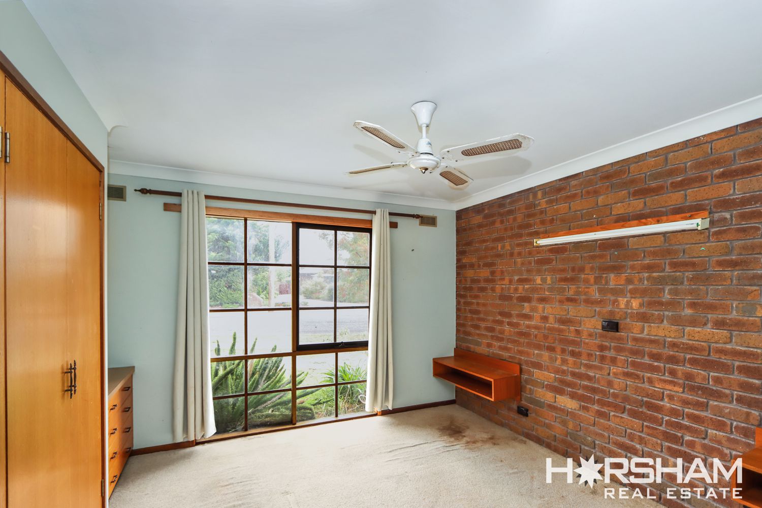 28 Windsor Crescent, Horsham