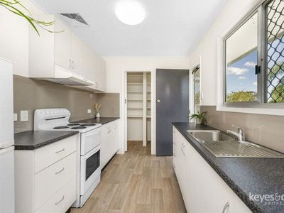 14 Mount Louisa Drive, Mount Louisa