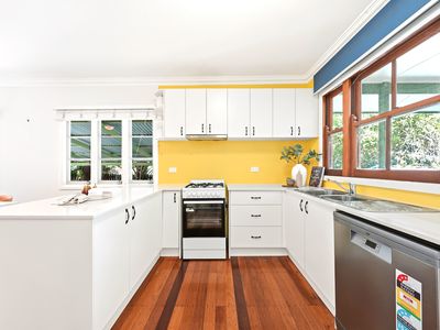 16 Barber Street, Keperra