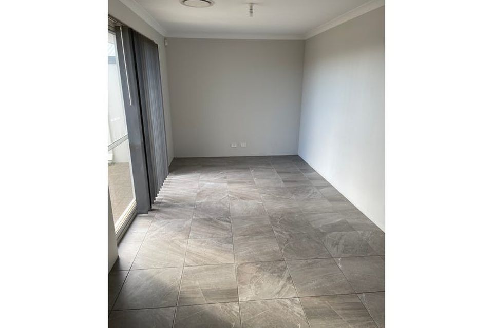 2 / 4 Vigo Cove, Baldivis