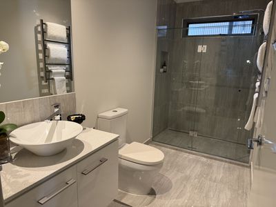 9 Sunnybrook Drive, Wheelers Hill