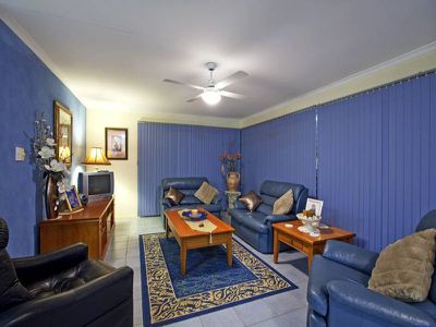 13 The Heights, Underwood