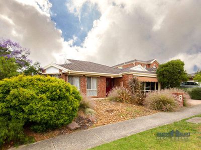 10 Hickory Drive, Narre Warren South