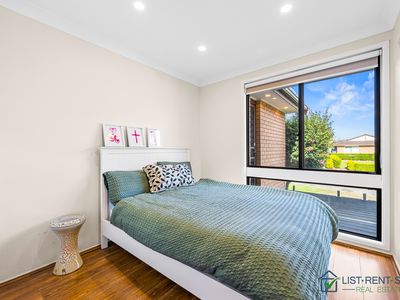 7 Lilley Street, St Clair