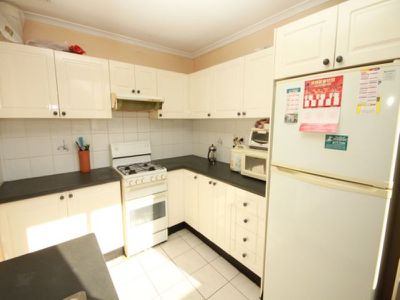 4 / 14 Nicoll Street, Roselands