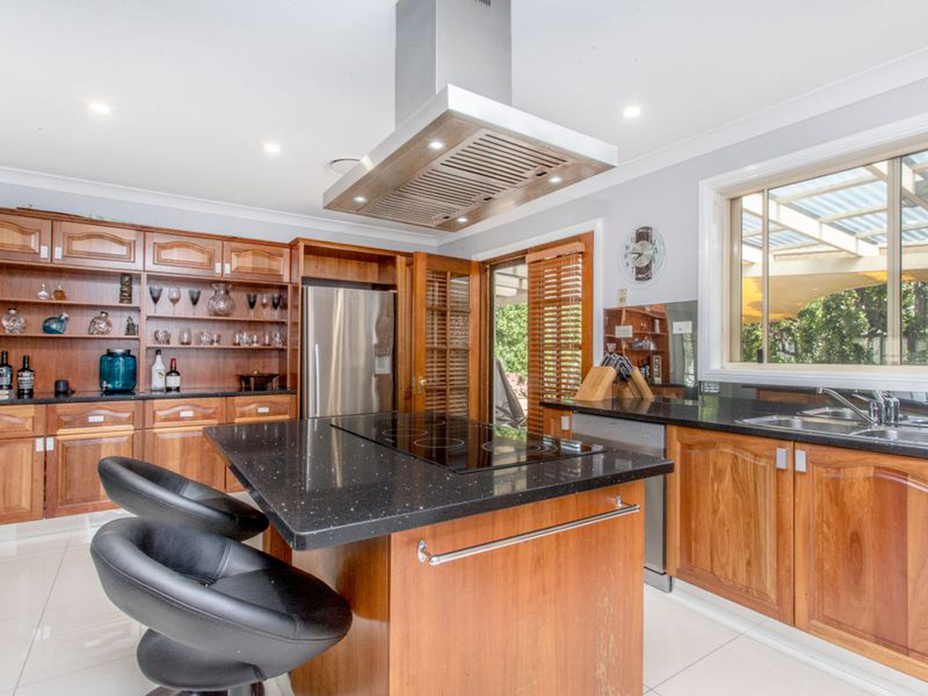 2 Kenneth Slessor Drive, GLENMORE PARK