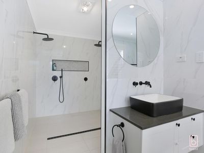 146 Cams Boulevard, Summerland Point