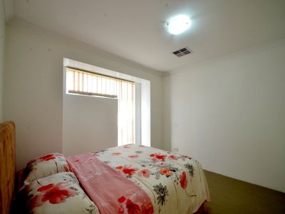 5 Sweeting Cove, Canning Vale