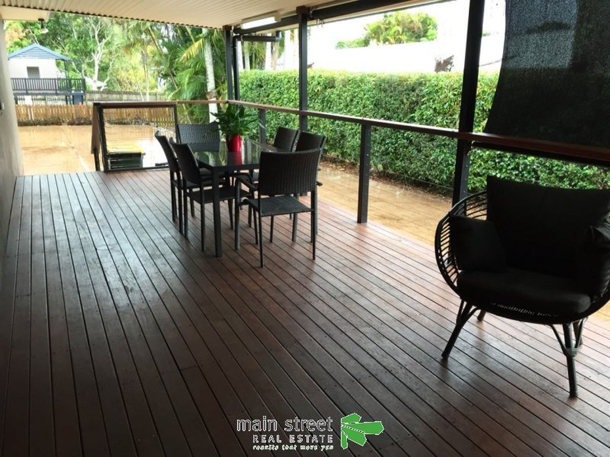 61 Robert Street, Atherton