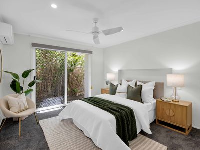 2 / 23 Sobraon Street, Sunrise Beach